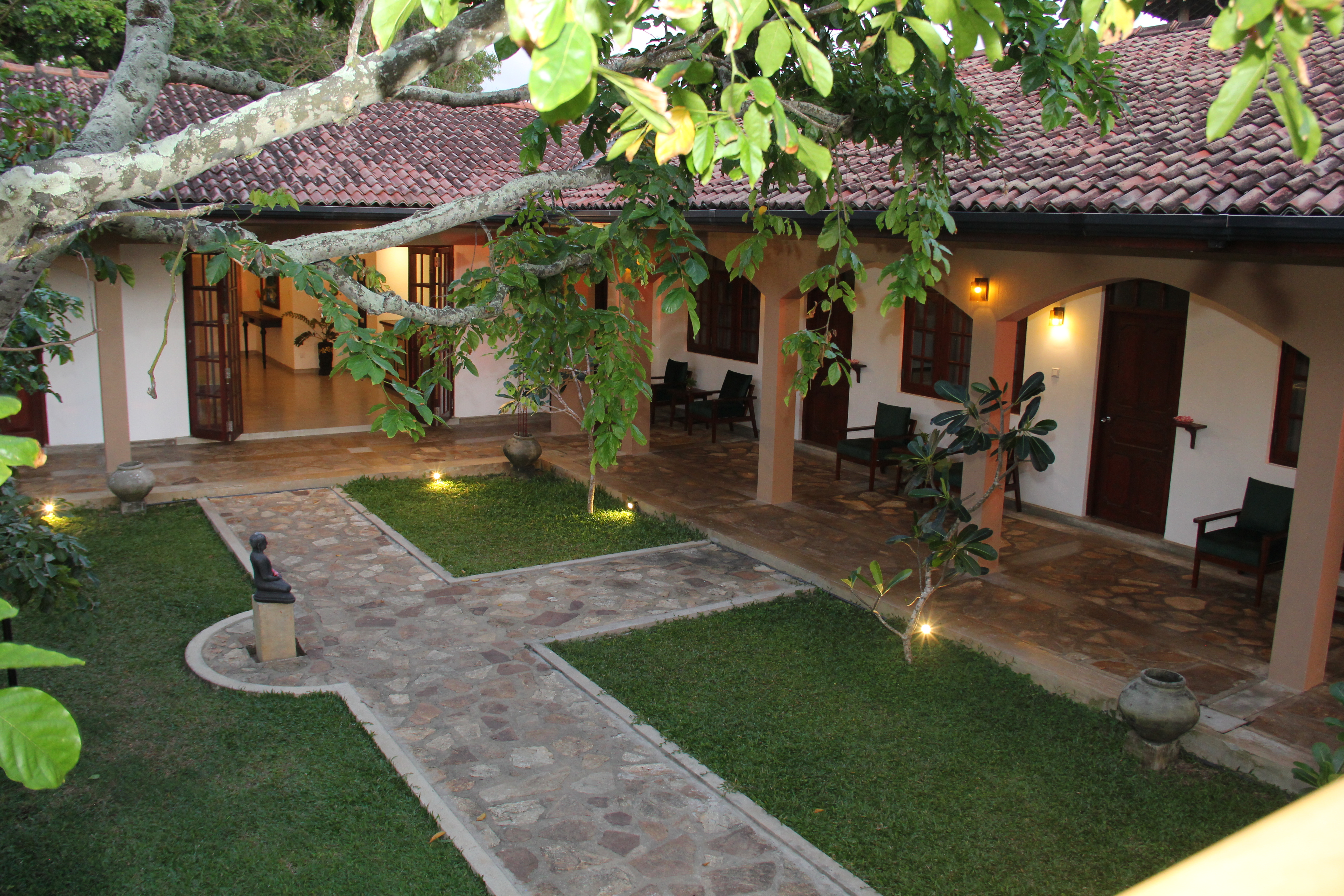 Ayu Sri Hotel